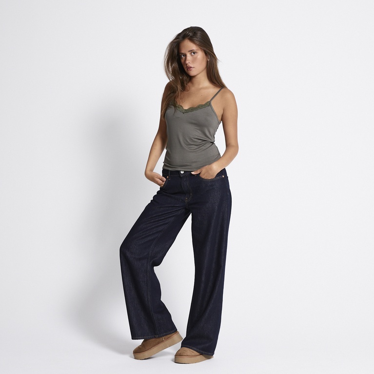 Lace singlet "Josie"